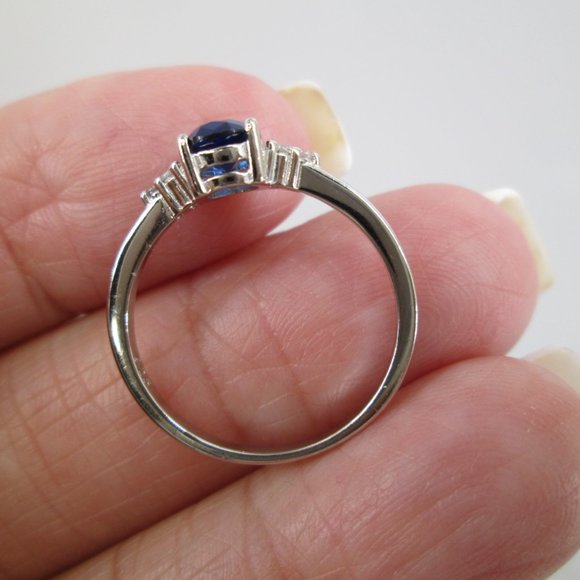 Gorgeous Blue Sapphire w/Simulated Diamonds>925 Sterling Silver Ring,Sapphire - Picture 3 of 5